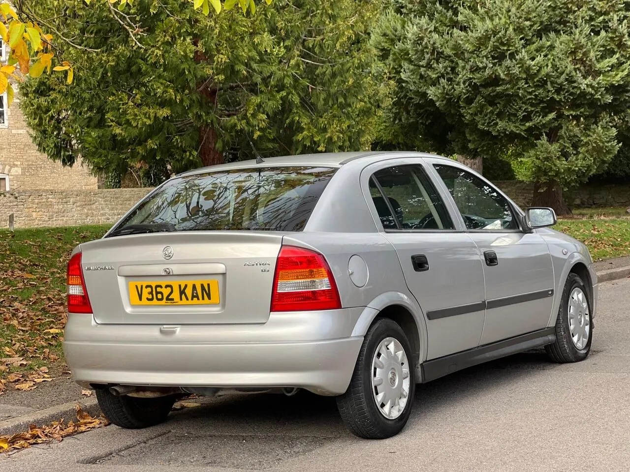 Vauxhall Astra 2000 photo 4