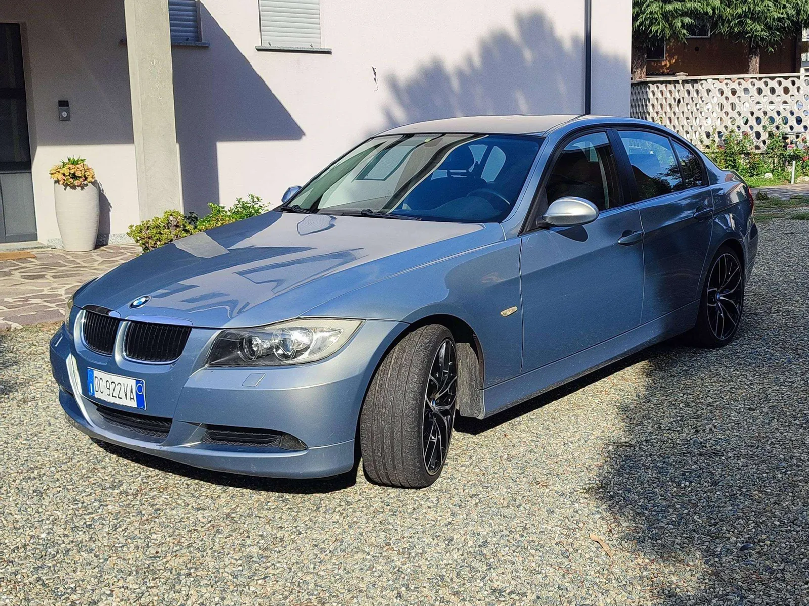BMW 318 2006 photo 3