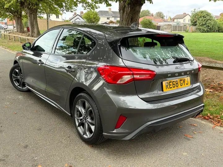 Ford Focus 2018 photo 4