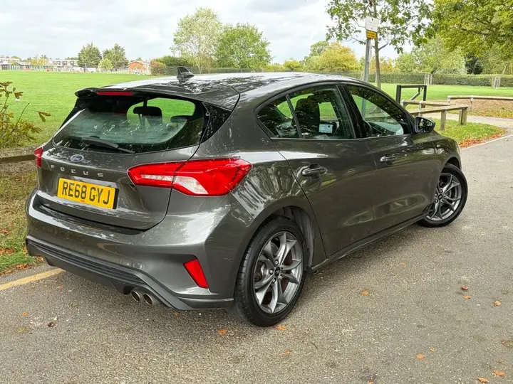 Ford Focus 2018 photo 3