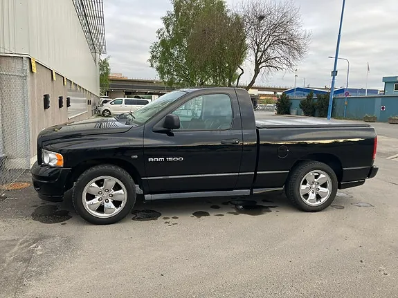 Dodge Ram 1500 2003 photo 2