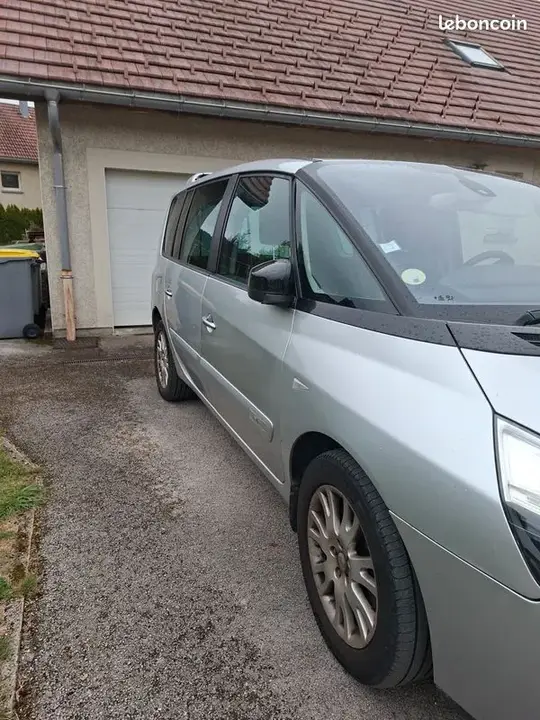 Renault Espace 2013 photo 3