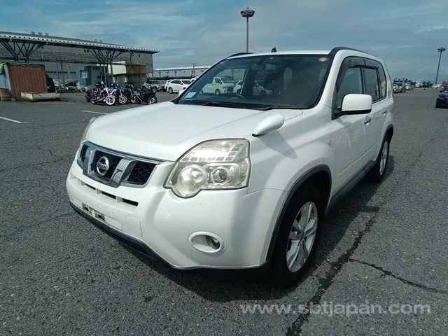 Nissan X-Trail 2011 photo 2