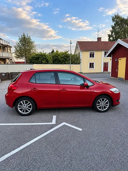 Toyota Auris 2008 photo 3