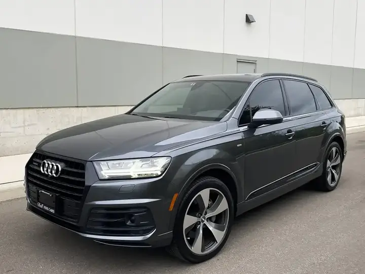 Audi Q7 2018 photo 2