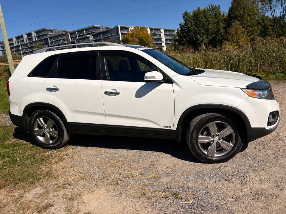 Kia Sorento 2013 photo 2