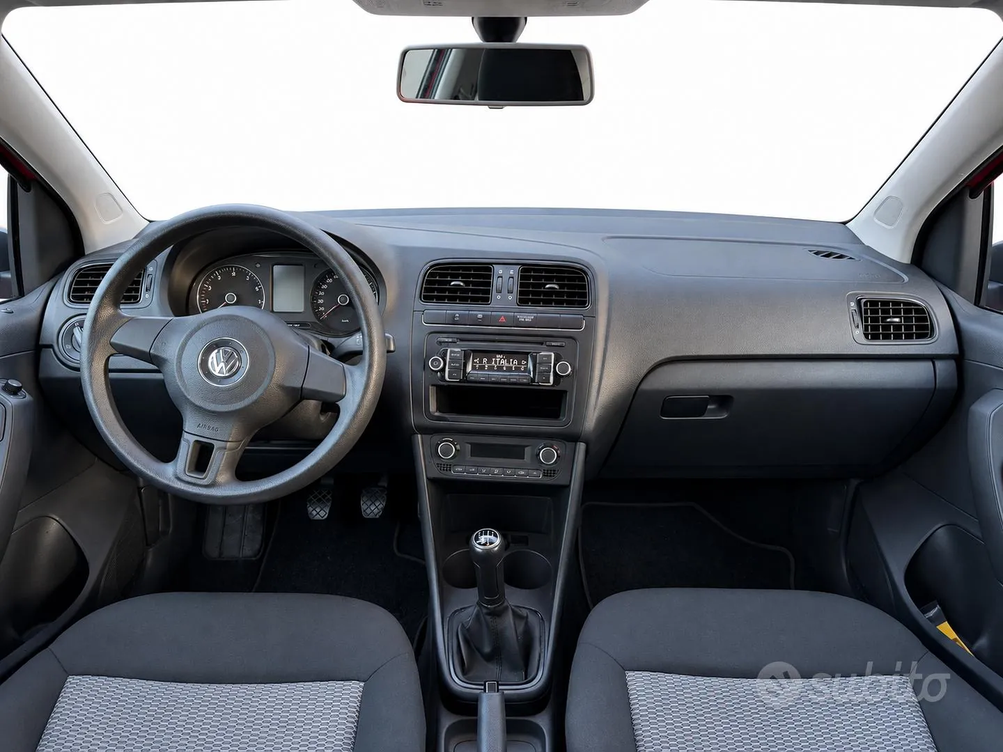 Volkswagen Polo 2012 photo 5