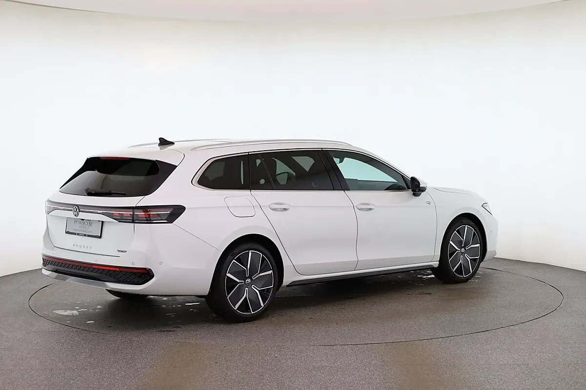 Volkswagen Passat 2026 photo 3