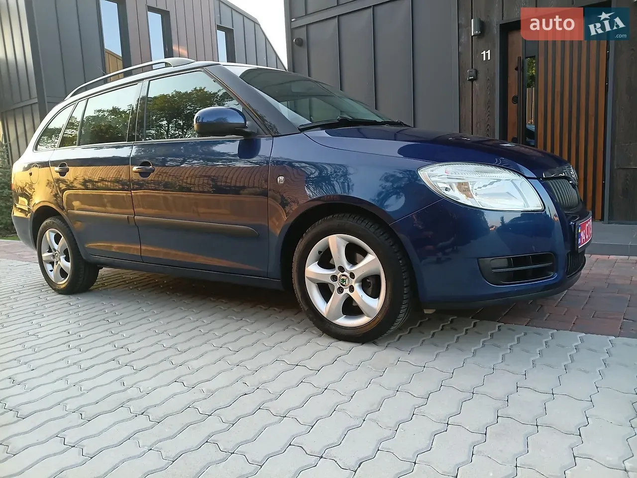 Skoda Fabia 2009 photo 4