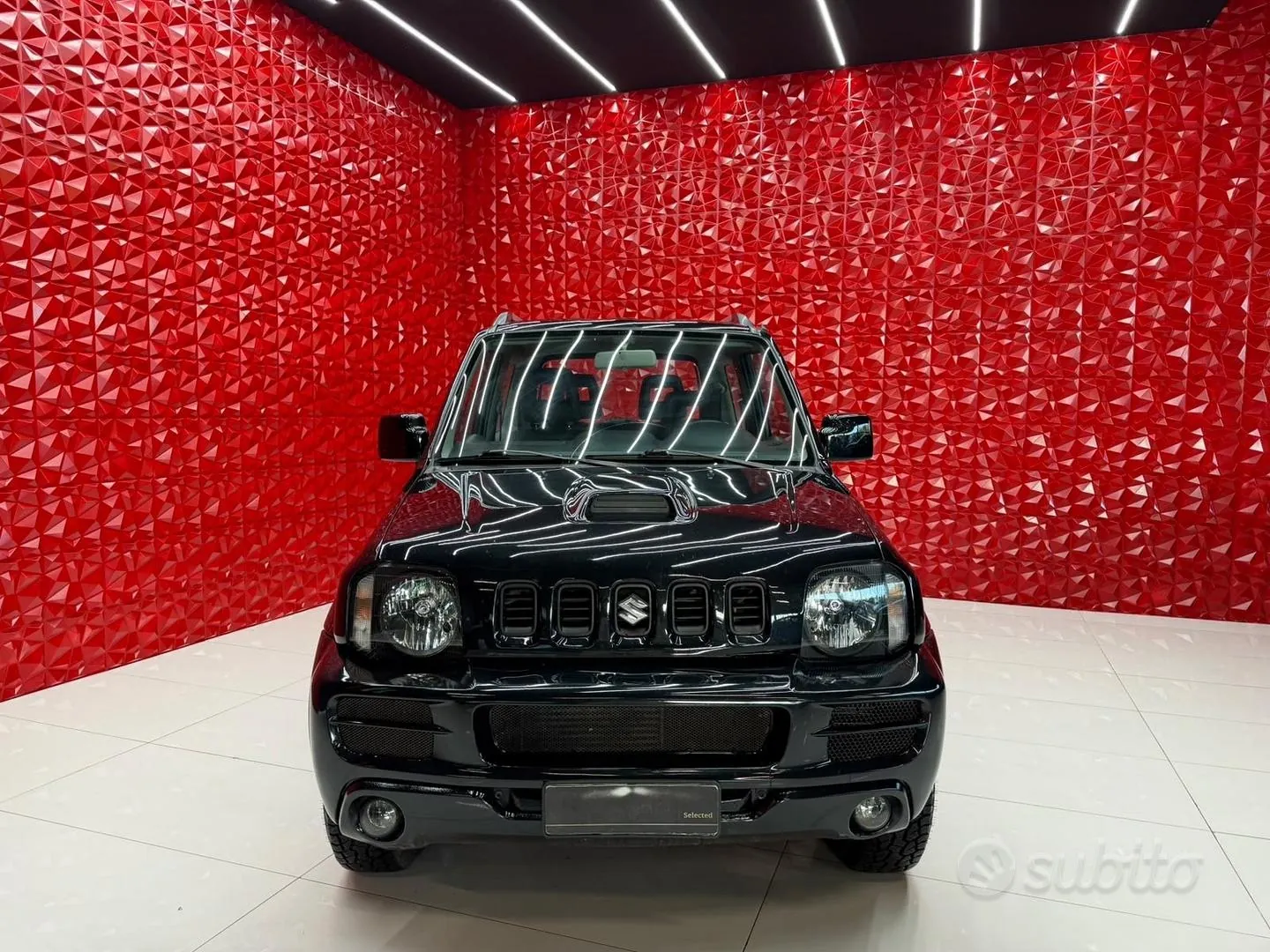 Suzuki Jimny 2010 photo 2