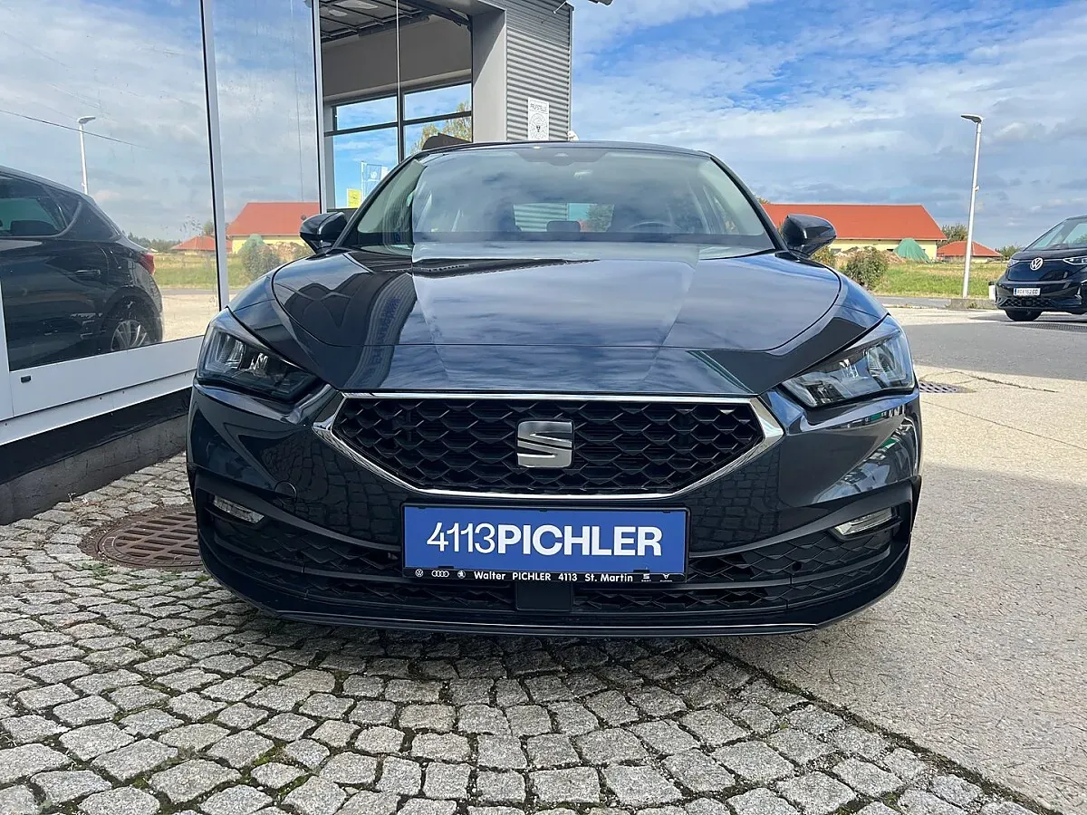 Seat Leon 2024 photo 2