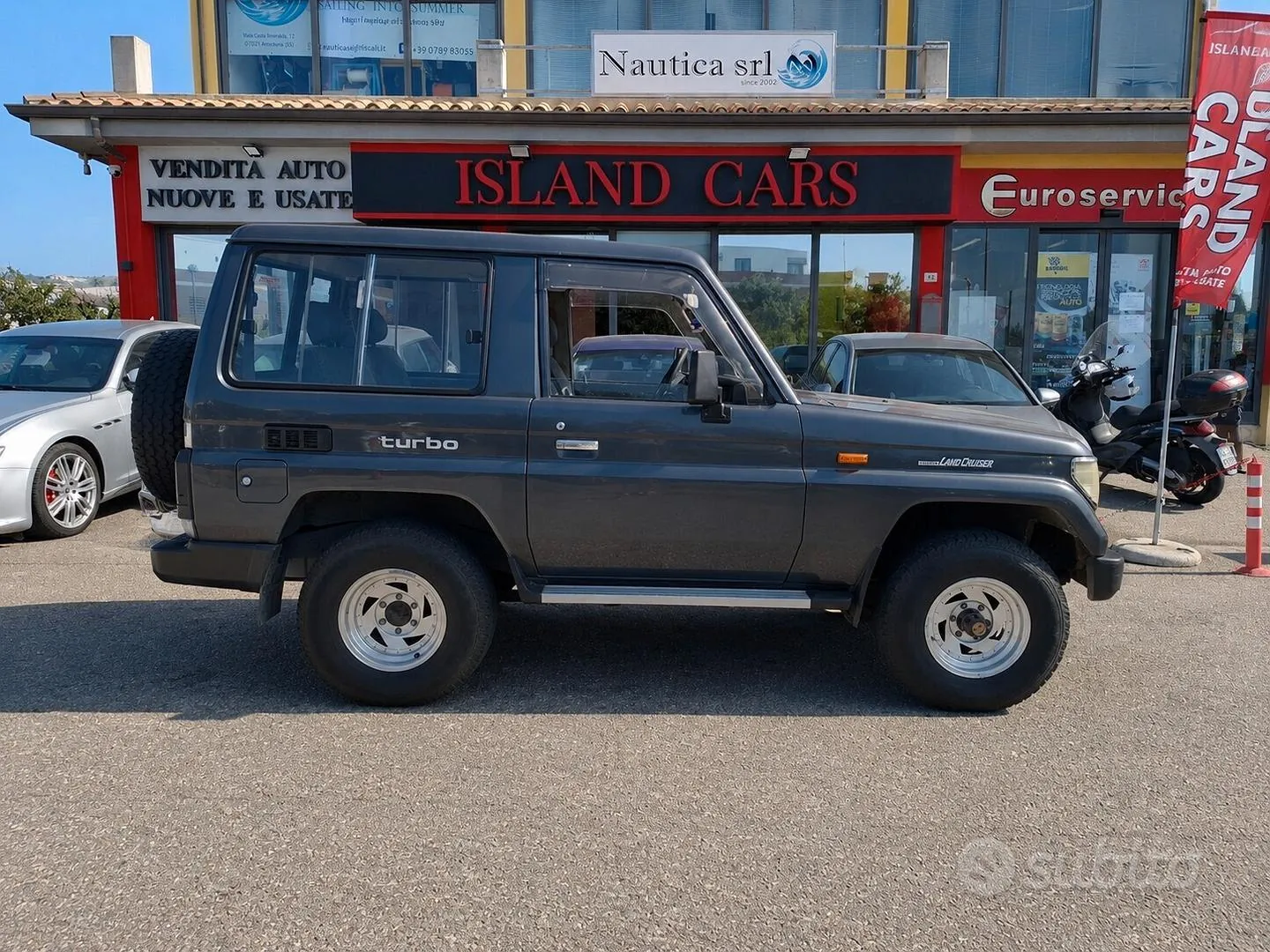 Toyota Land Cruiser 1990 photo 2