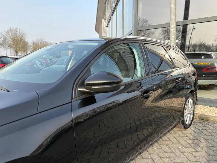 Peugeot 308 2018 photo 3