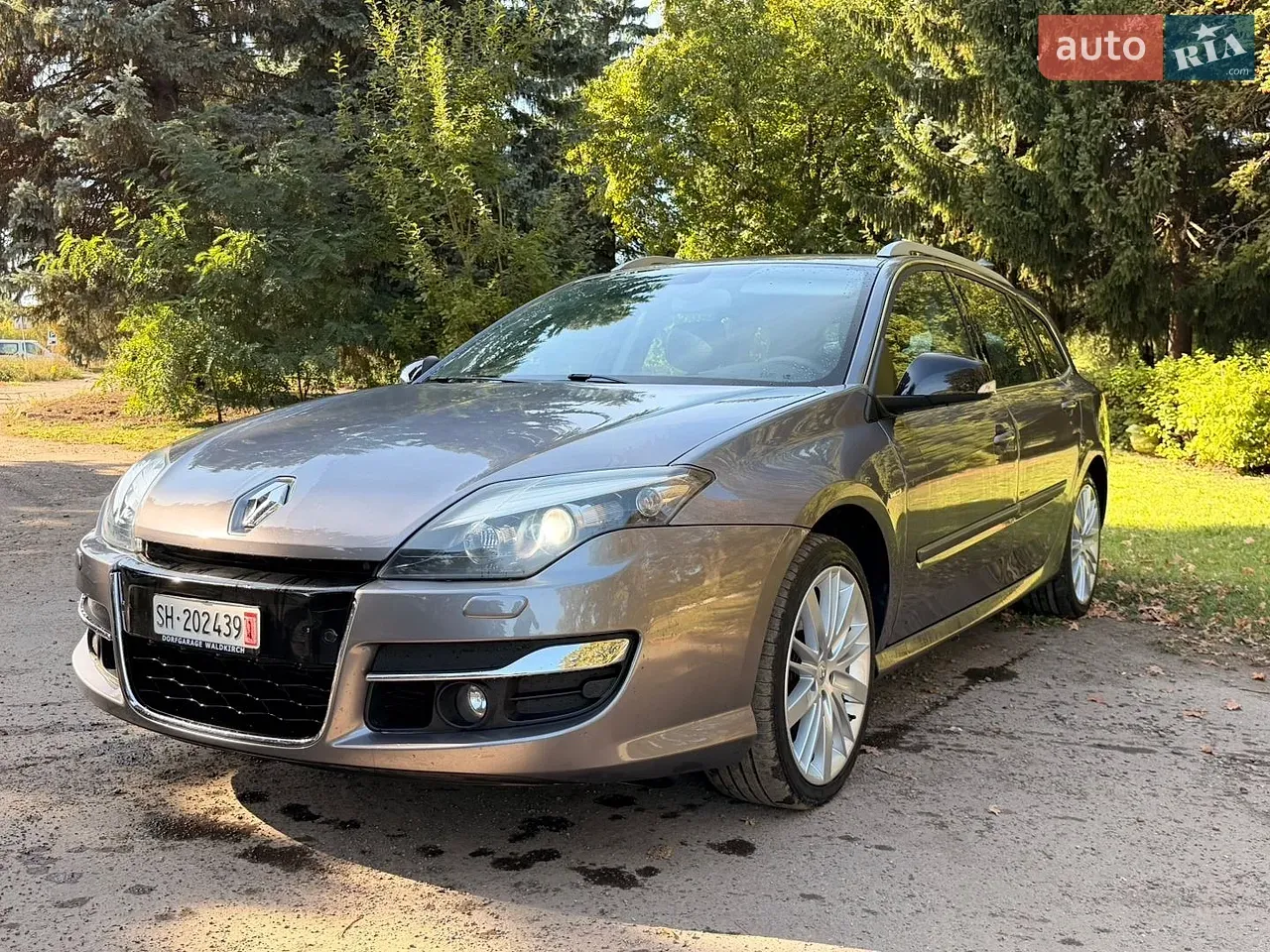 Renault Laguna 2011 photo 4