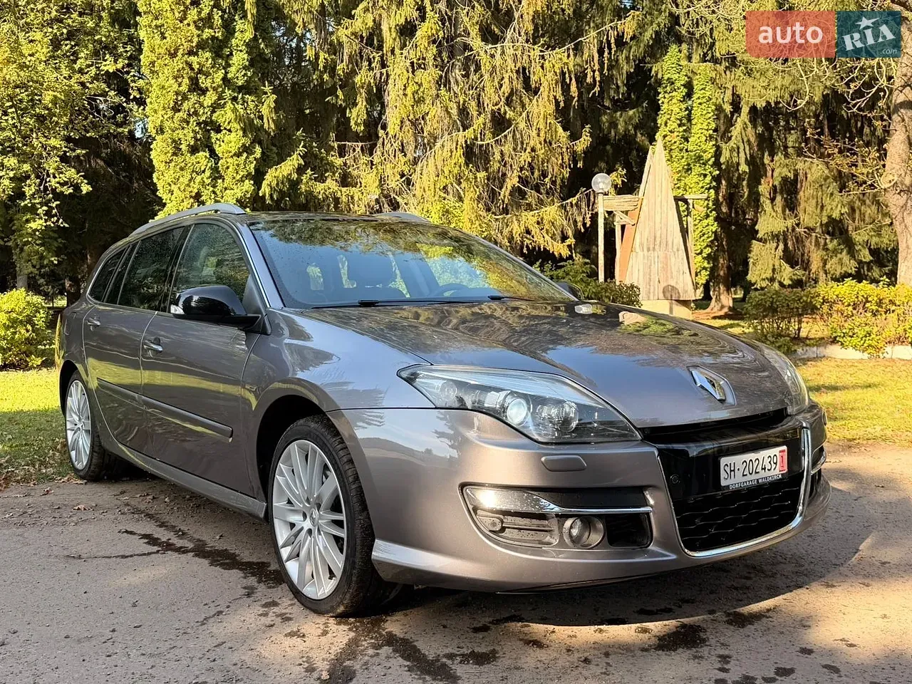 Renault Laguna 2011 photo 3