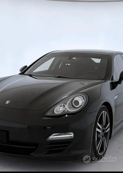 Porsche Panamera 2011 photo 4