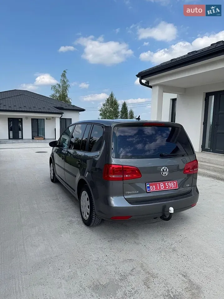 Volkswagen Touran 2010 photo 5