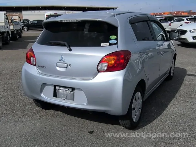 Mitsubishi Mirage 2015 photo 4