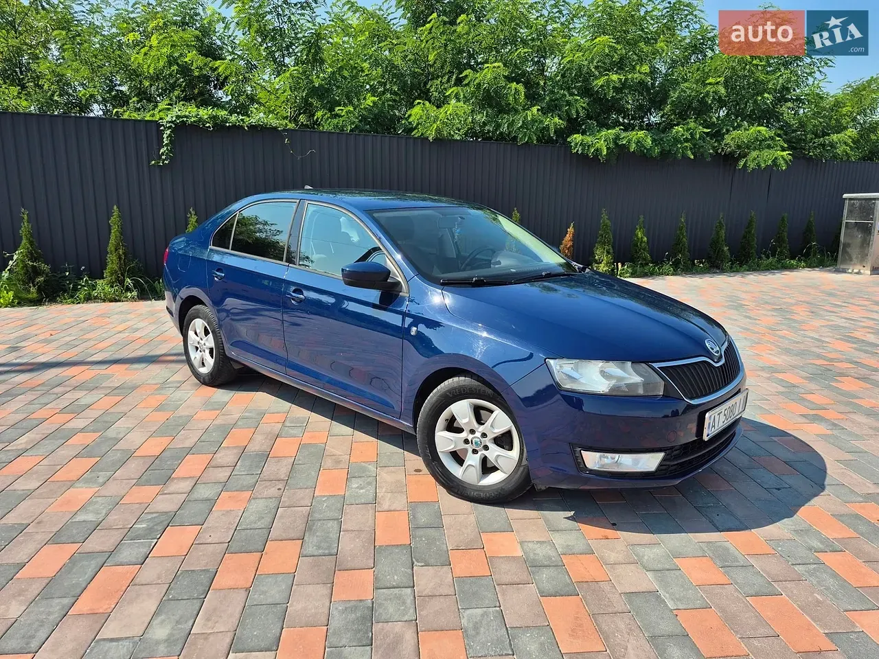 Skoda Rapid 2013 photo 2