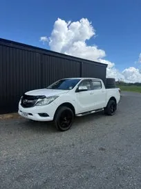 Mazda Bt-50 2019 photo 2