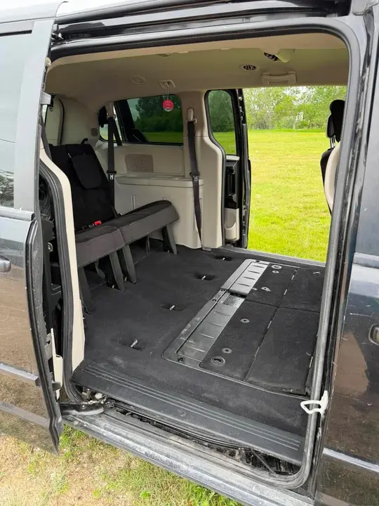 Dodge Grand Caravan 2017 photo 3