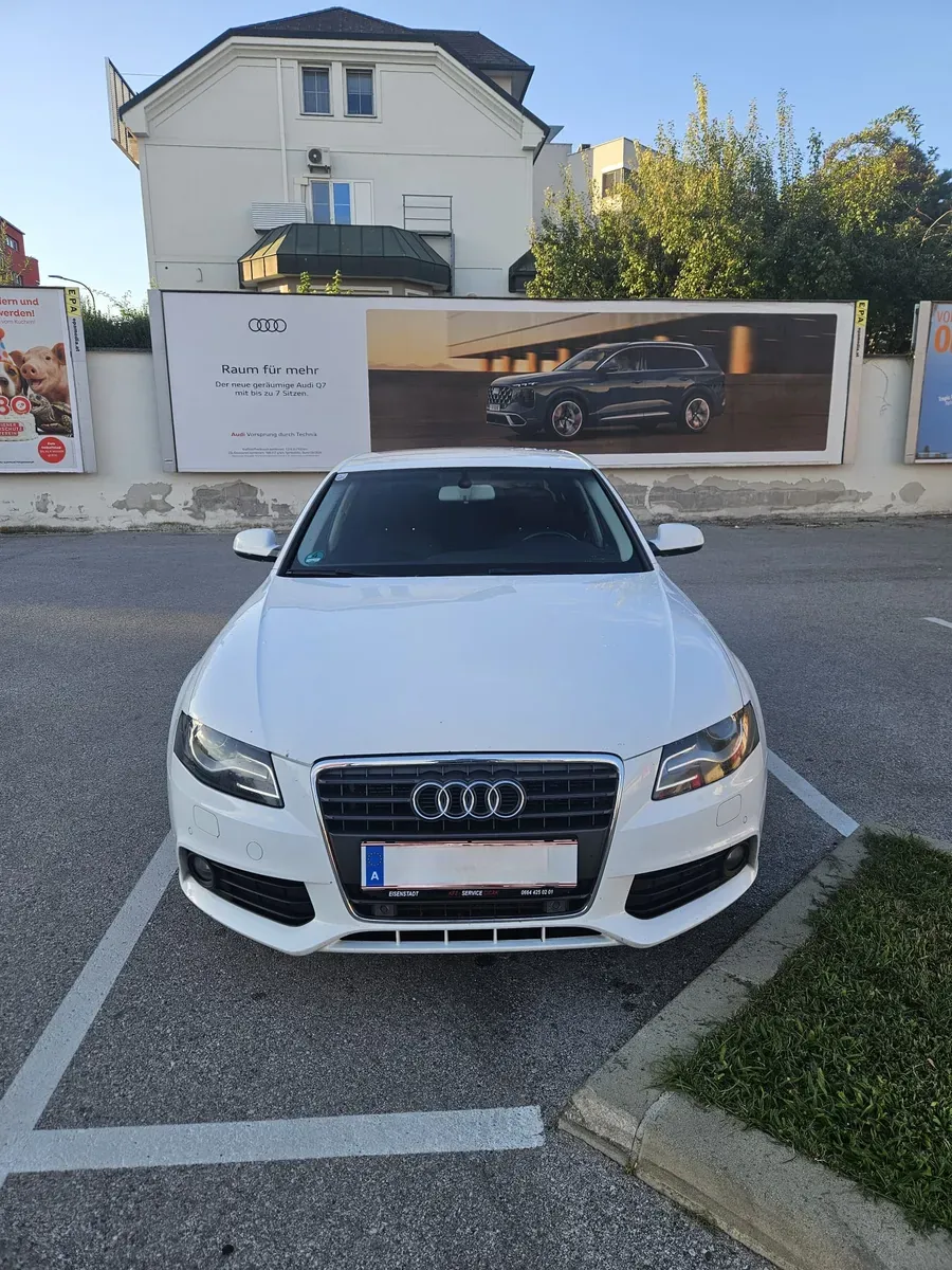 Audi A4 2011 photo 3