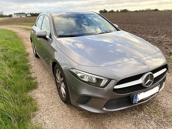 Mercedes-Benz A180 D 2017 photo 2