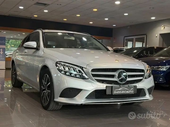 Mercedes-Benz C 220 Sw 2018 photo 2