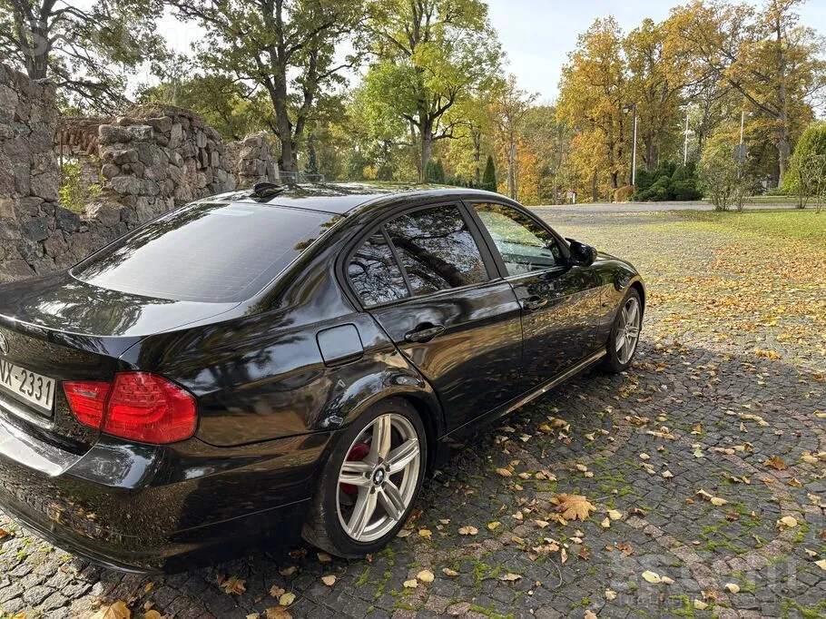 BMW 316 2010 photo 3