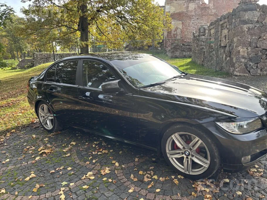 BMW 316 2010 photo 2