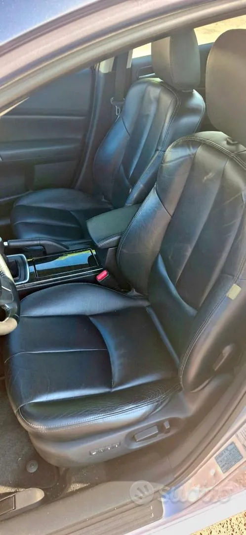 Mazda 6 2010 photo 2