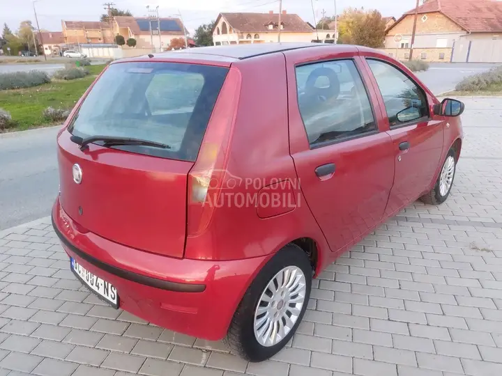 Fiat Punto 2010 photo 3