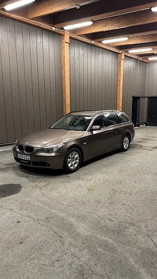 BMW 525D 2004 photo 2