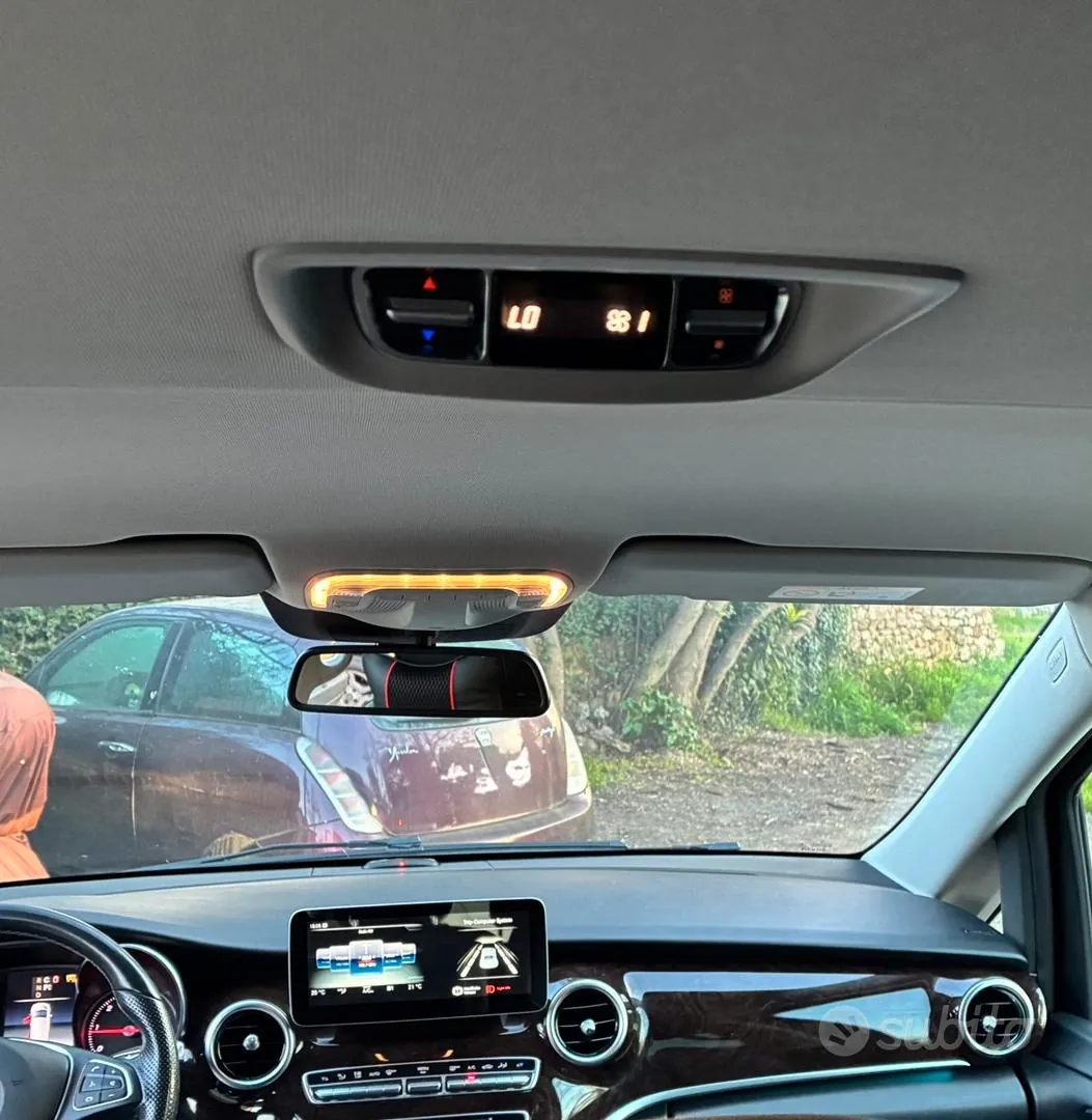 Mercedes-Benz C-Class 2018 photo 3