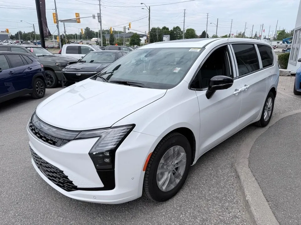 Chrysler Pacifica 2027 photo 2