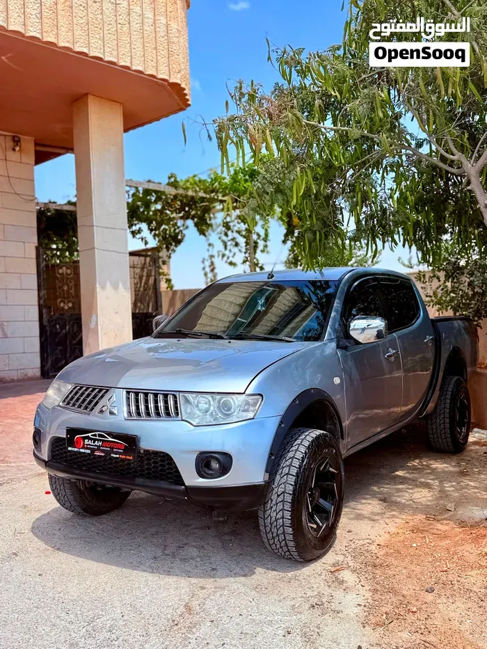 Mitsubishi L200 2009 photo 5