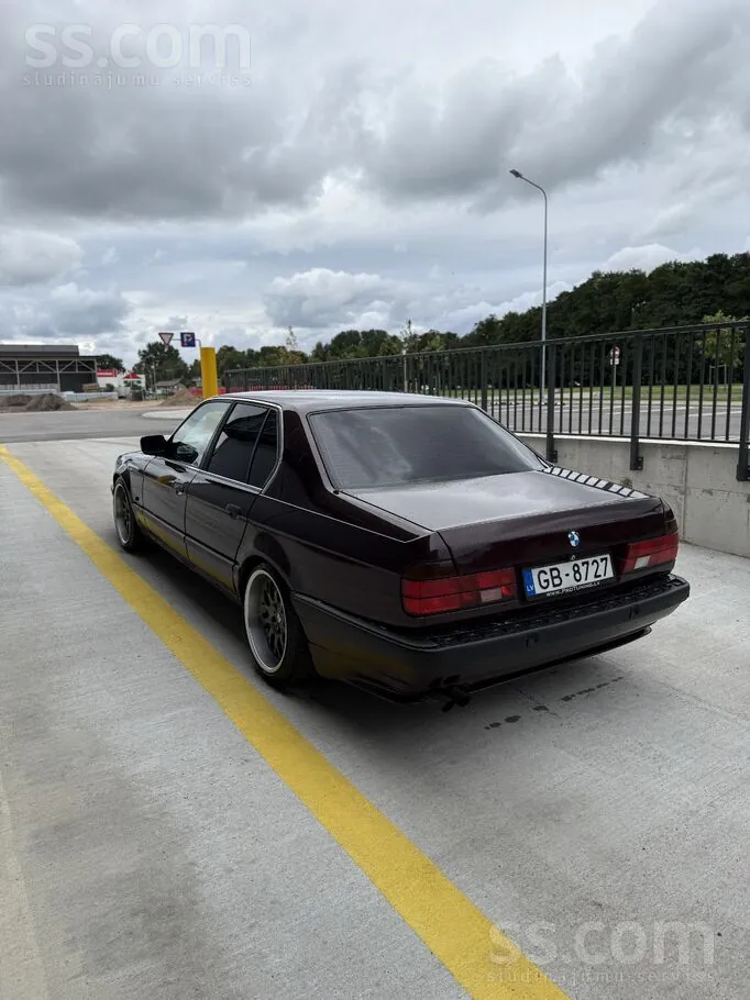 BMW E32 730I 1993 photo 4