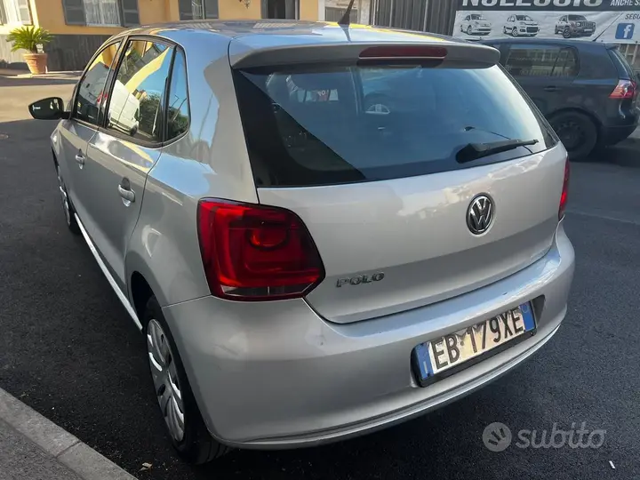 Volkswagen Polo 2010 photo 2