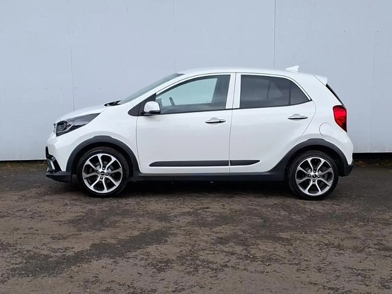 Kia Picanto 2023 photo 4