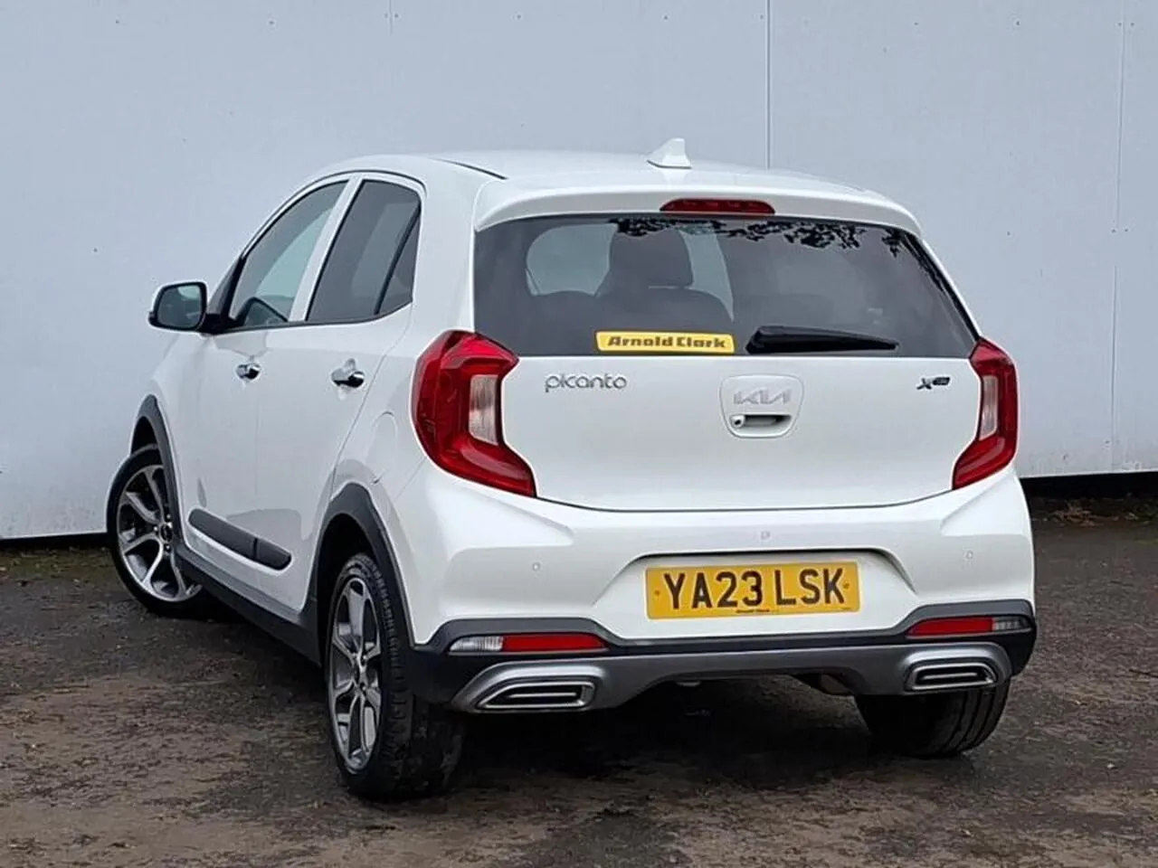 Kia Picanto 2023 photo 2