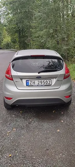Ford Fiesta 2010 photo 3