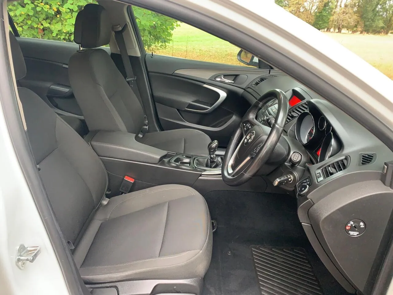 Vauxhall Insignia 2011 photo 5
