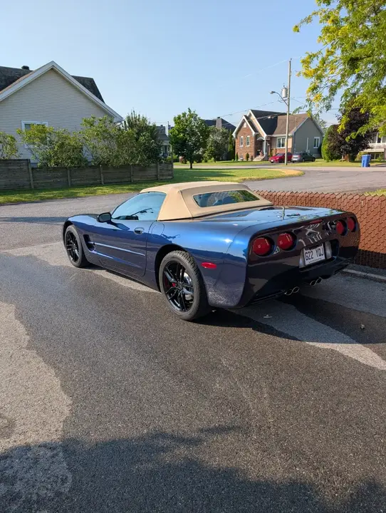 Chevrolet Corvette 2001 photo 4