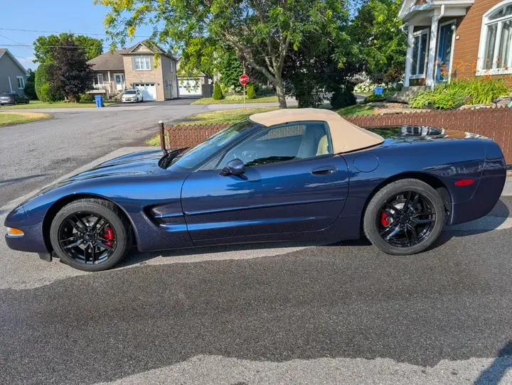 Chevrolet Corvette 2001 photo 3