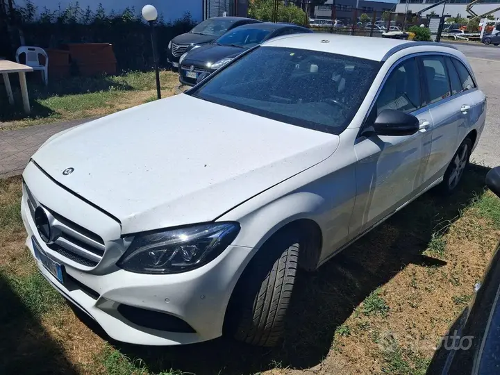 Mercedes-Benz C 2016 photo 3