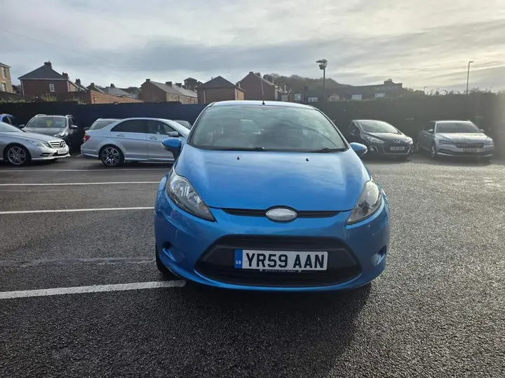 Ford Fiesta 2009 photo 2