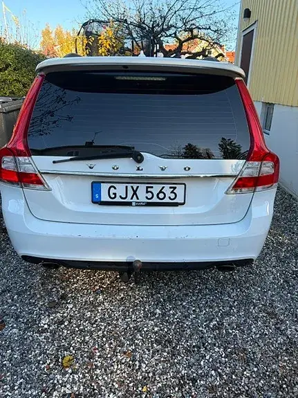 Volvo V70 2014 photo 2