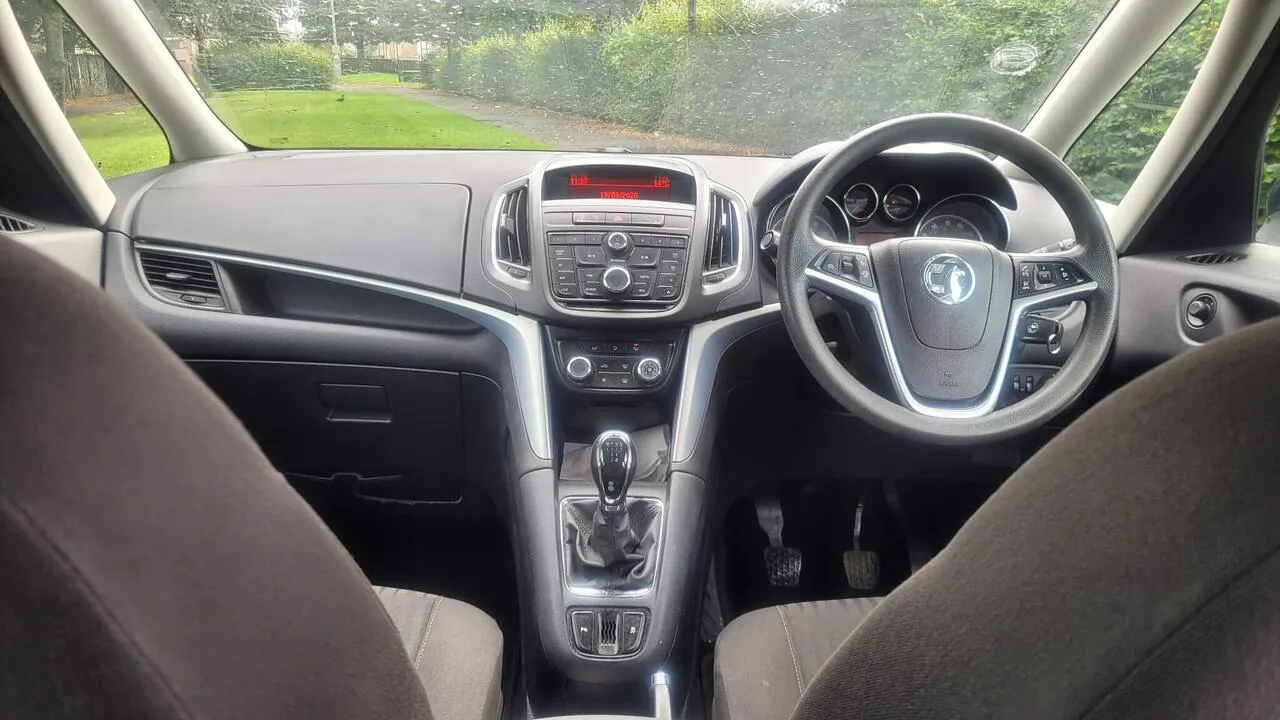 Vauxhall Zafira Tourer 2014 photo 3