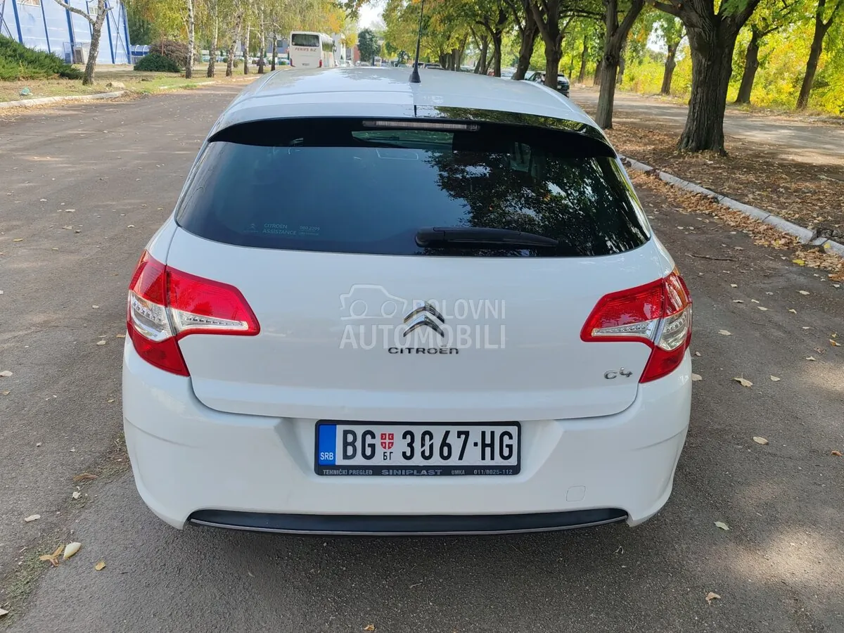 Citroen C4 2011 photo 5