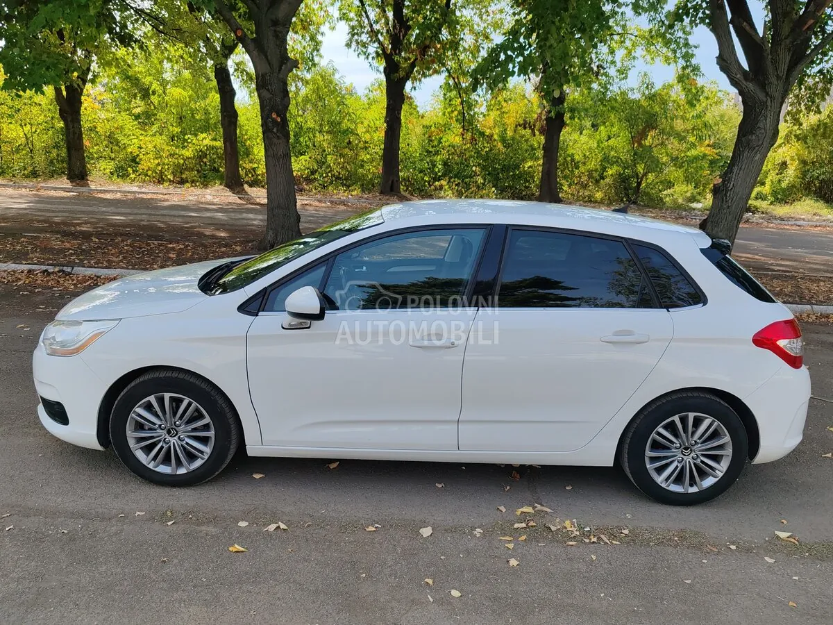Citroen C4 2011 photo 3